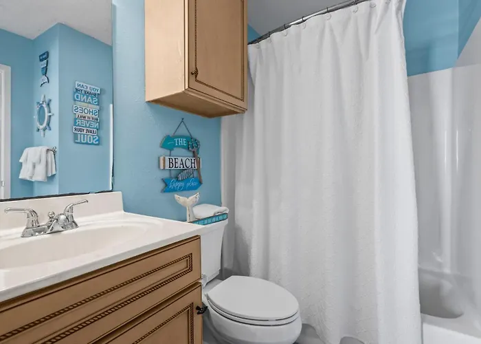Romar 310 Emerald Getaway Apartment *